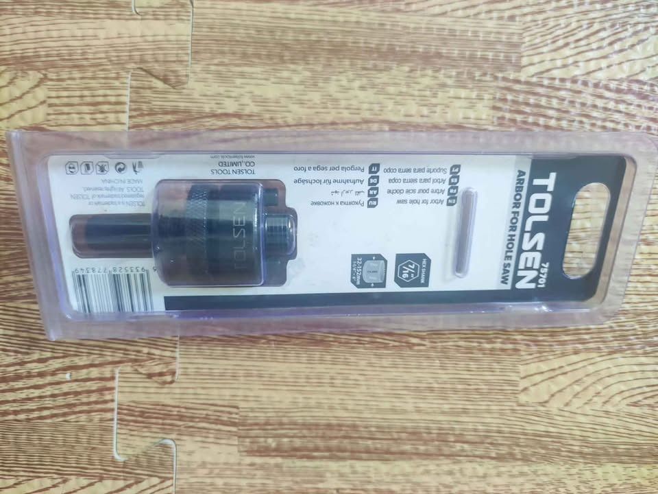 TOLSEN ARBOR FOR HOLE SAW 7/16" (Category: Construction Tools & Equipment) located in Caloocan City. Submitted by caloyzkie20 (Listing ID 1424394853, Image 2). Description: Tolsen 73701 Arbor for Hole Saw. Includes arbor and pilot drill bit. Suitable for hole saws. The packaging indicates it is for hole saws with sizes 3/8" to 1-3/8" and 135 degree split point. Made by Tolsen Tools..