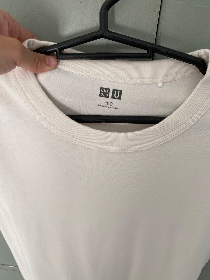 Uniqlo Dress (Category: Dresses) located in Manila. Submitted by mayeeeeeee_16 (Listing ID 1424423214, Image 2). Description: .