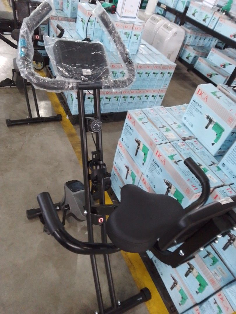Upright Exercise Bike (Category: Cardio & Fitness Machines) located in Caloocan City. Submitted by hmr.xander (Listing ID 1424376175, Image 1). Description: - Upright exercise bike - Adjustable resistance - Padded seat and handlebars - Digital display - Ideal for home fitness.