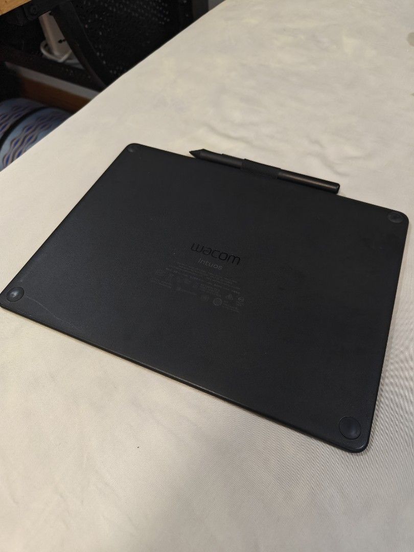 Wacom Intuos Drawing Tablet Medium (Category: Other Gadgets) located in Caloocan City. Submitted by pochbor (Listing ID 1424459464, Image 3). Description: RFS: Bought a Tablet Almost new surface, complete spare nibs unused. Unit only. .
