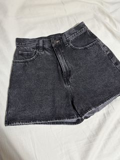 (Category: ) located in . Submitted by aftercount8 (Listing ID 1424433996, Image 1). Description: .