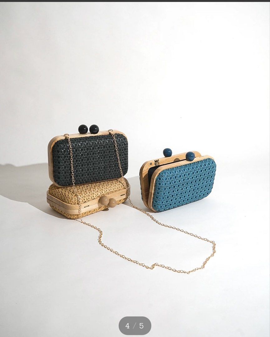 Amica Studios Rue clutch bag (Category: Clutches) located in Valenzuela. Submitted by lokithepug (Listing ID 1424438727, Image 1). Description: - Stylish woven clutch bag - Features a chain strap - Rectangular shape with wooden frame - Secure clasp closure Brandnew, not used Rfs: rusty na ung part where you'll put the chain strap. But it is not obvious at all 2300 on website, but will be selling low. +free sf via jnt.