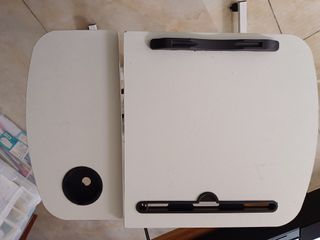 White Movable Laptop Desk