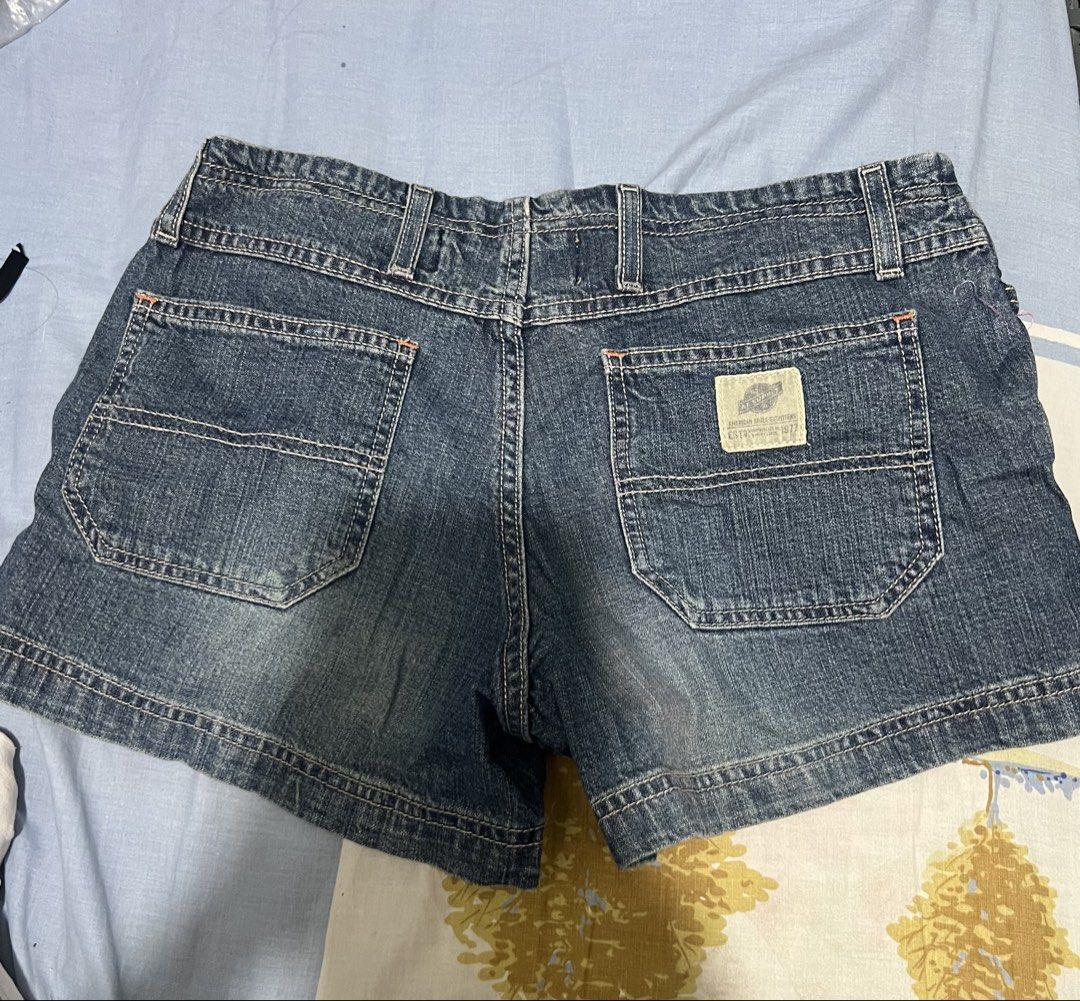 AE Supply Co. Denim Shorts Size 2 (Category: Shorts) located in Manila. Submitted by declutter.je (Listing ID 1429215344, Image 2). Description: Good shorts for XS-S. Preferably for XS (ensuring maskasya) Message me if gusto bumili ng 2-3 clothes, much better!.