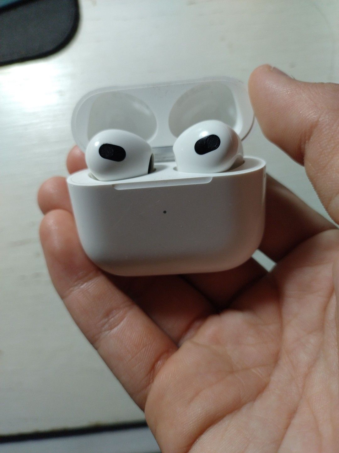 Airpod 3414074179893350402