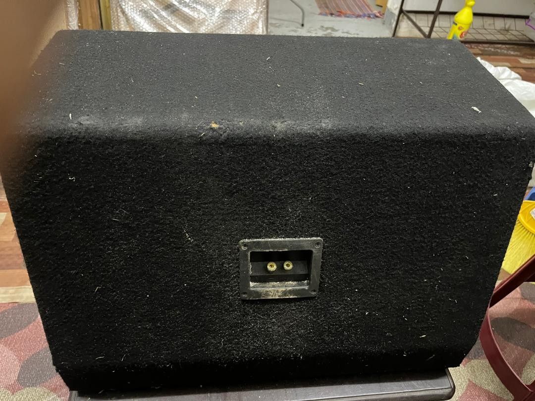 Alpine Type E Subwoofer (Category: Soundbars, Speakers & Amplifiers) located in Cyberjaya. Submitted by iamzzs (Listing ID 1419410708, Image 2). Description: - Alpine Type E subwoofer - Black enclosure - Large speaker cone with Alpine logo - Port for enhanced bass - Black fabric covering - In good working condition.