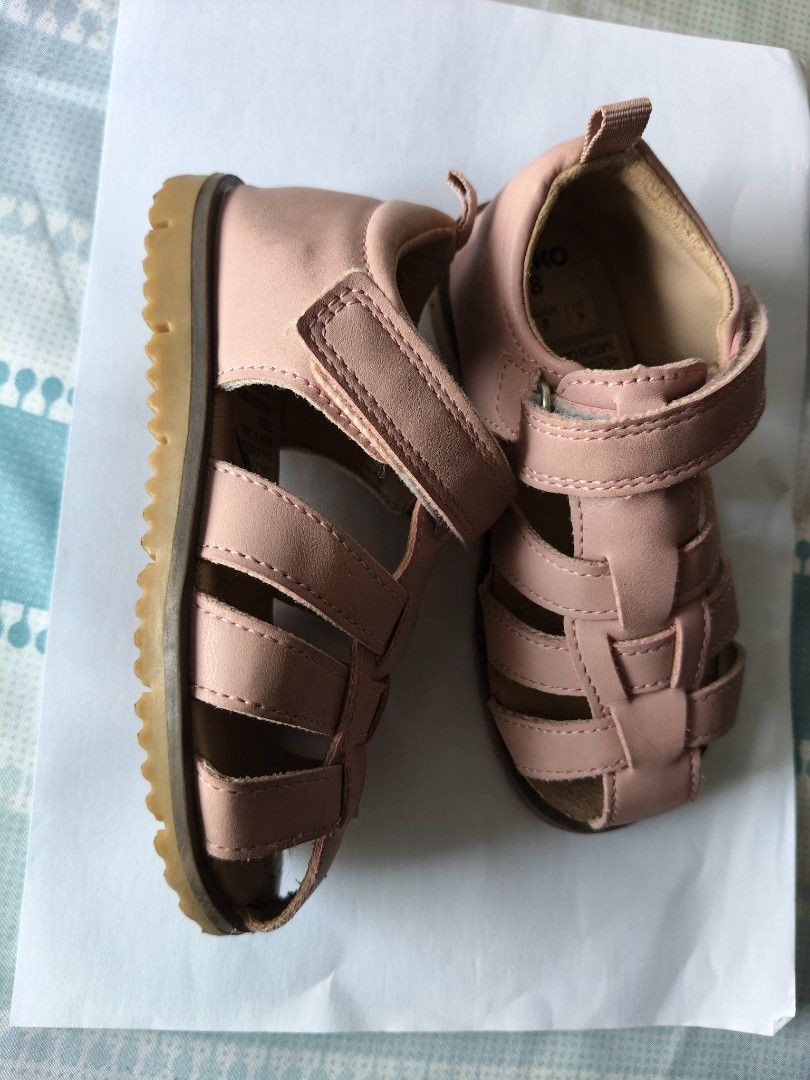 Anko Pink Sandals - Size 8 (Category: Babies & Kids Fashion) located in Cavite. Submitted by matsof (Listing ID 1429167101, Image 2). Description: size: AU/UK 8 , EU26 US9 insole: 15.5cm .