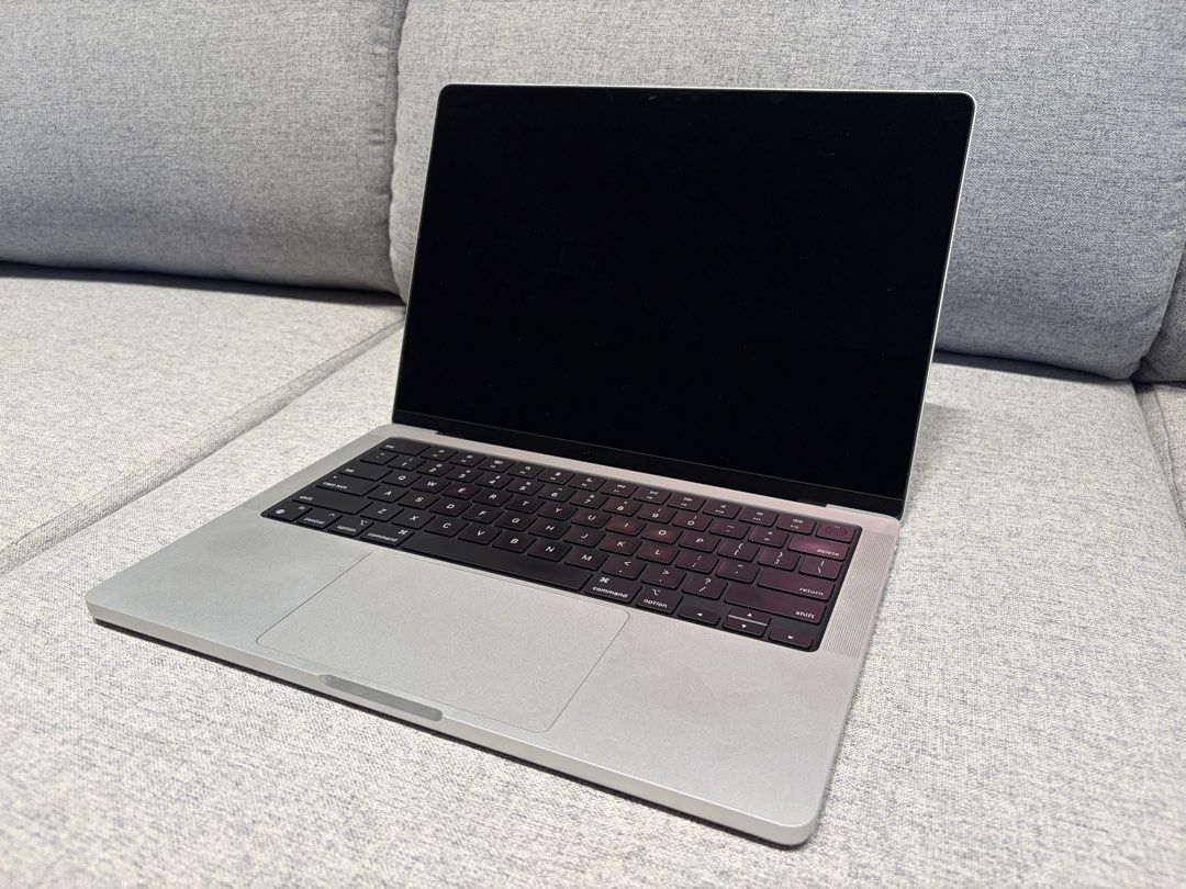 Apple MacBook Pro 14" M3 Max - Like New