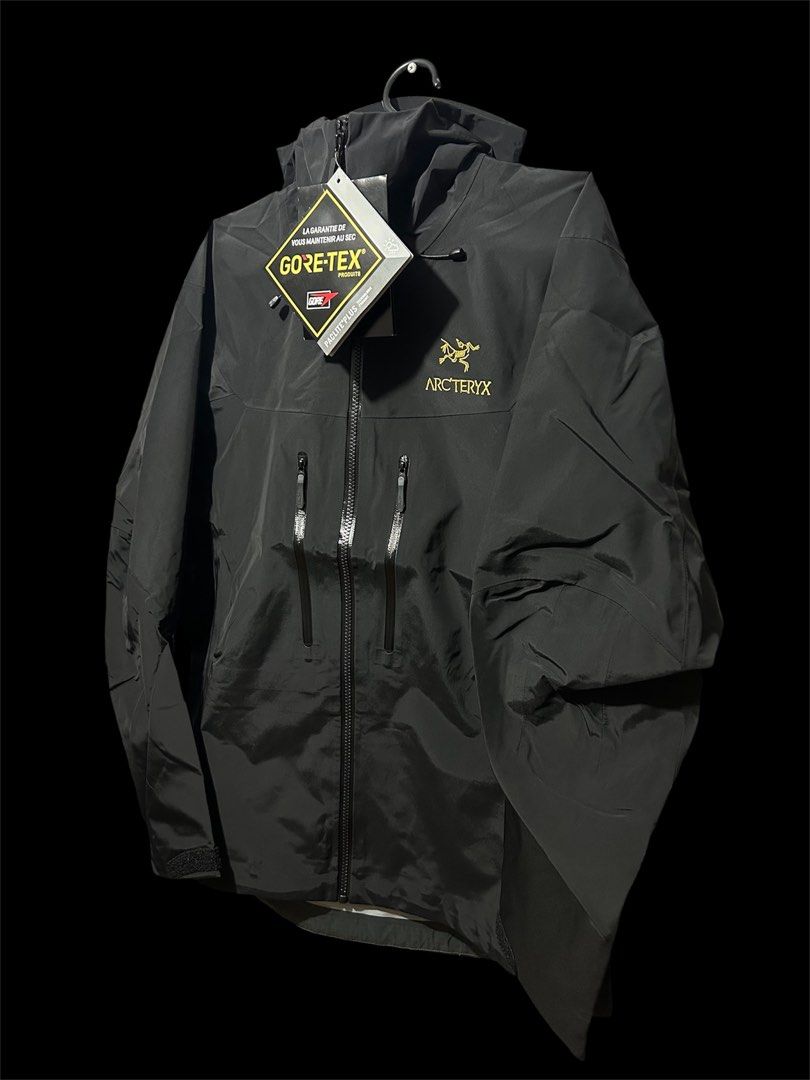 Arc'teryx Alpha SV Jacket (Category: Coats, Jackets and Outerwear) located in Manila. Submitted by bodegabodega (Listing ID 1429236889, Image 1). Description: Arc’teryx Alpha SV Black Gold Brandnew complete Waterproof guaranteed Check photos for details With hangtag and washtags Size Large ( 23 x 29 ) Direct message for details. #arcteryx #outdoor #gorpcore #goretex #hiking #jacket #waterproof #mountaineer.