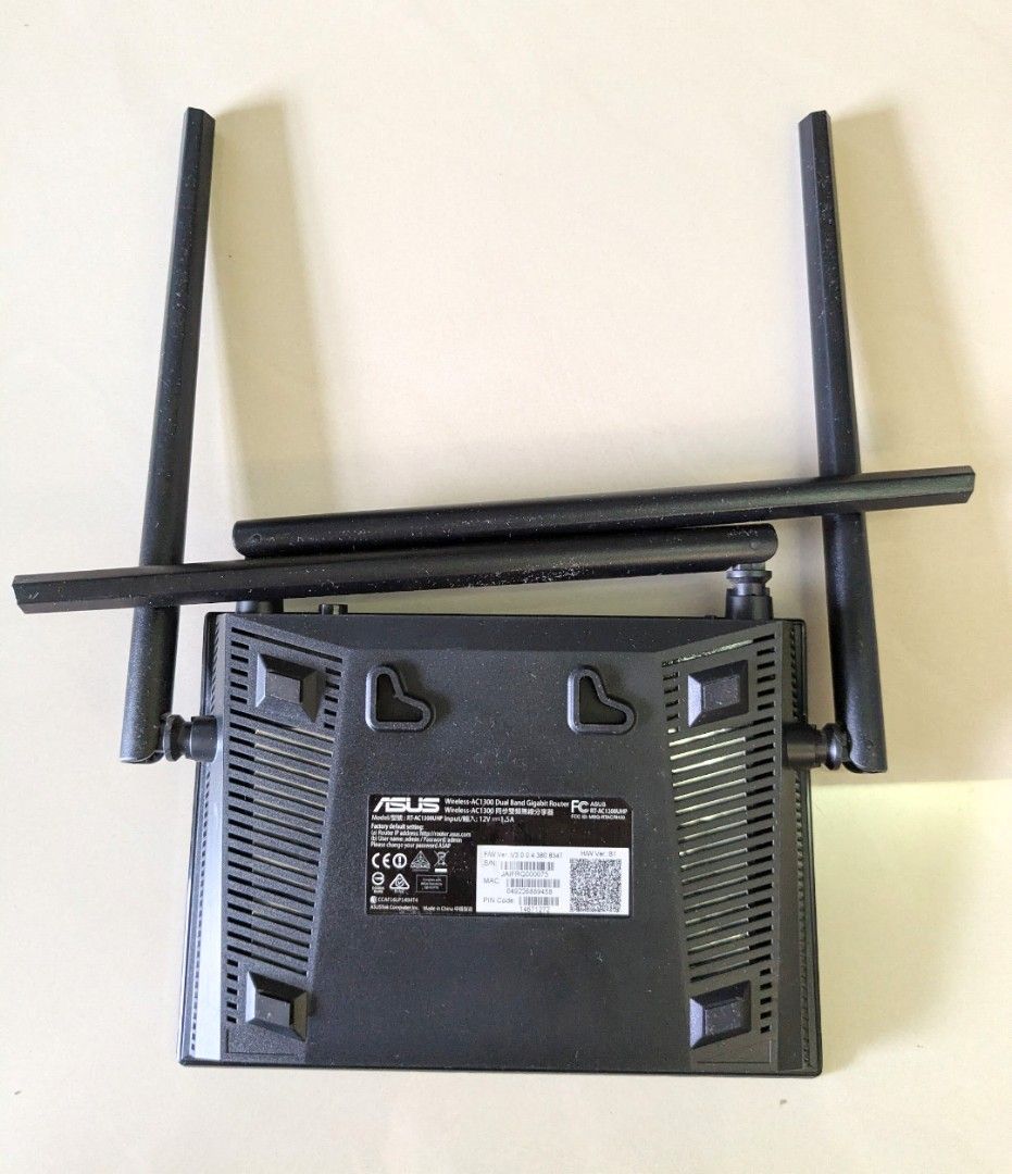 ASUS RT-AC1300UHP Wireless Router470154286843842562