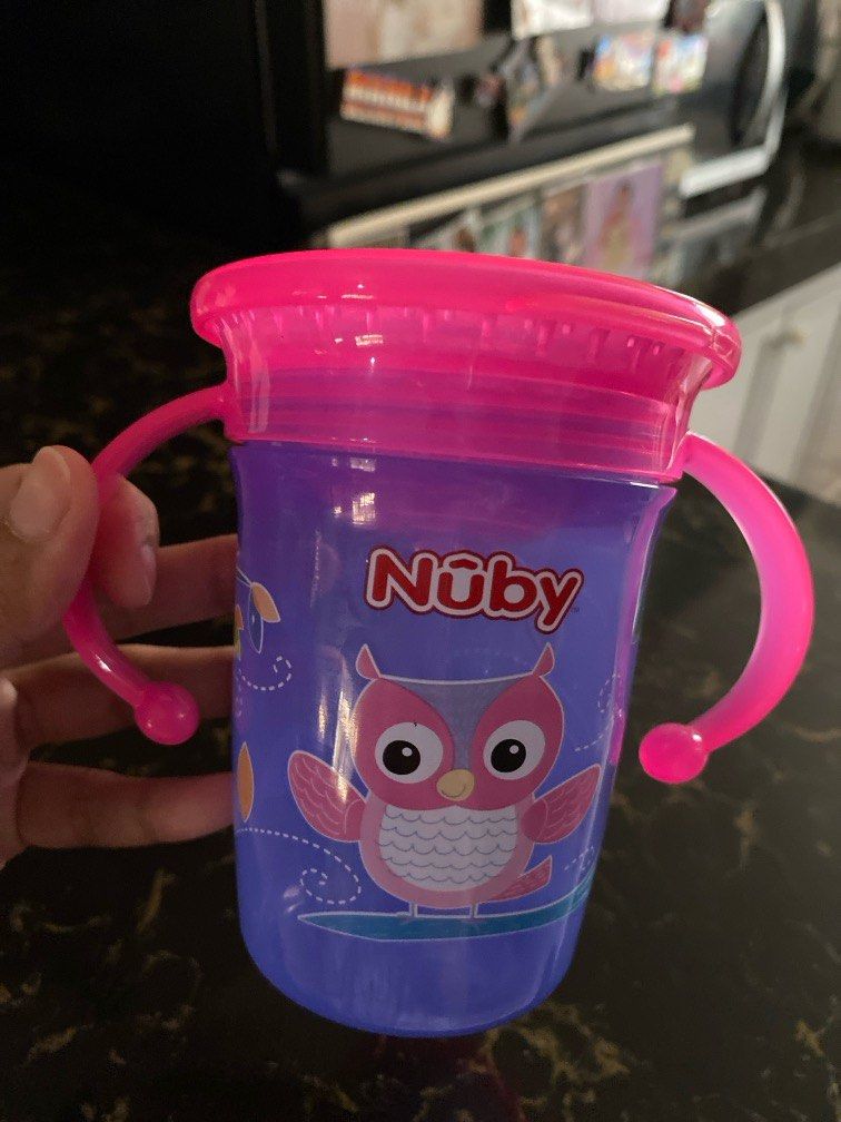 Baby training drinking cup (Category: Weaning & Toddler Feeding) located in Manila. Submitted by narsg (Listing ID 1429185408, Image 1). Description: Decluttering ✨ READ READ READ ❗️❕‼️ selling my baby’s things in a very low price 🌻 📱PM me for any questions NCR buyers only.. sure buyers pls‼️ Location: Pureza, Manila 📲 pick up booking and delivery fee care of BUYER 💰PAYMENT FIRST - GCASH 🚚🚛delivery of items po via lalamove or grab or other 