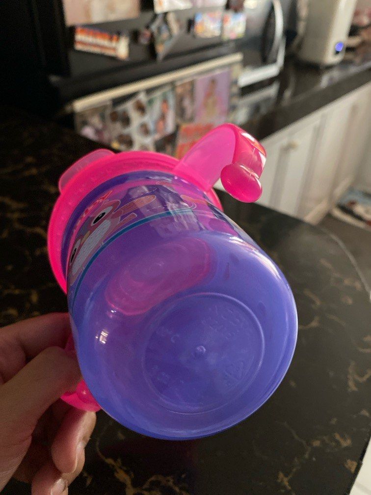 Baby training drinking cup (Category: Weaning & Toddler Feeding) located in Manila. Submitted by narsg (Listing ID 1429185408, Image 3). Description: Decluttering ✨ READ READ READ ❗️❕‼️ selling my baby’s things in a very low price 🌻 📱PM me for any questions NCR buyers only.. sure buyers pls‼️ Location: Pureza, Manila 📲 pick up booking and delivery fee care of BUYER 💰PAYMENT FIRST - GCASH 🚚🚛delivery of items po via lalamove or grab or other 