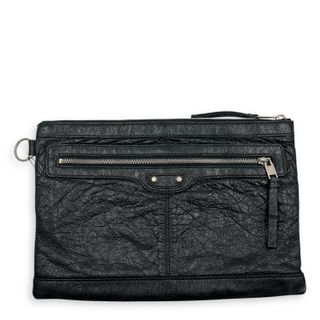 (Category: ) located in . Submitted by carousellluxury (Listing ID 1429249657, Image 1). Description: .
