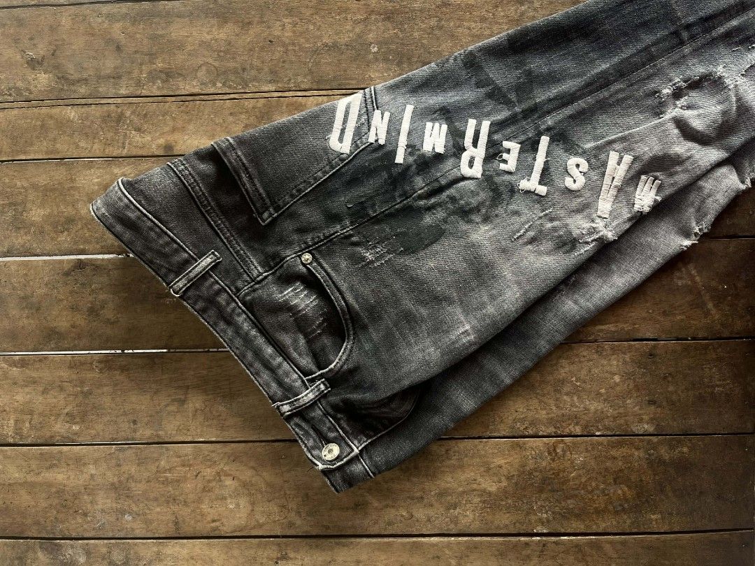 BAPE x Mastermind Jeans (Category: Jeans) located in Guagua. Submitted by sarms_03 (Listing ID 1429261479, Image 3). Description: Baka may looking neto 🤔 BAPE X MASTERMIND (Slim Jeans) DMS SIZE : Waistline : 31" Length : 40" Thigh : 12" LegOpening : 6" No issues Pm sa interesado mga bossing!!.