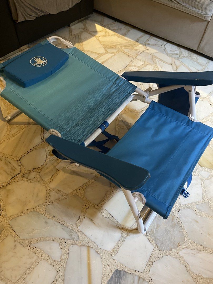 Beach chair reclinable and bed stand (Category: Chairs) located in Makati City. Submitted by jp_finds (Listing ID 1429184369, Image 2). Description: Body Glove brand Beach chair Reclinable to total bed Easy to carry with straps Heavy duty Makinis .
