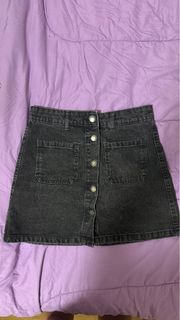 (Category: ) located in . Submitted by redvelvet13 (Listing ID 1429299751, Image 1). Description: .