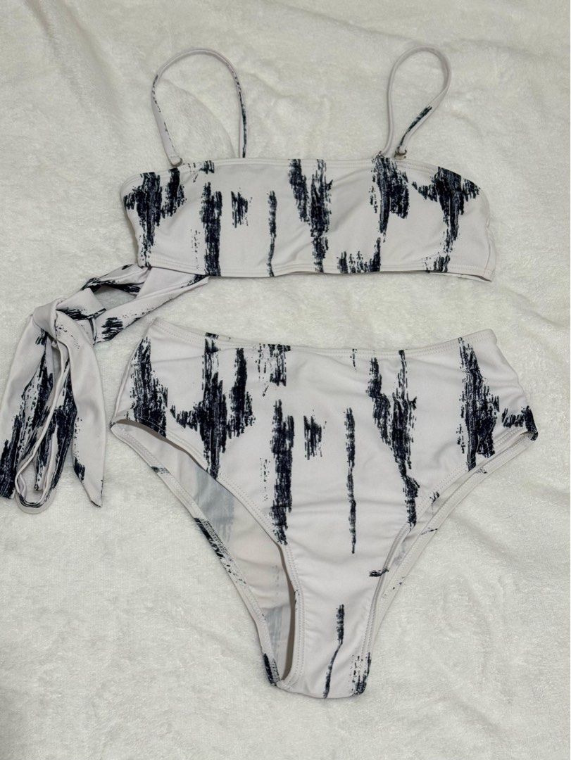 Bikini Set (Category: Bikinis & Swimsuits) located in Manila. Submitted by hstff (Listing ID 1429302515, Image 2). Description: Shein brand, used once all of them Prive varies 200-250.