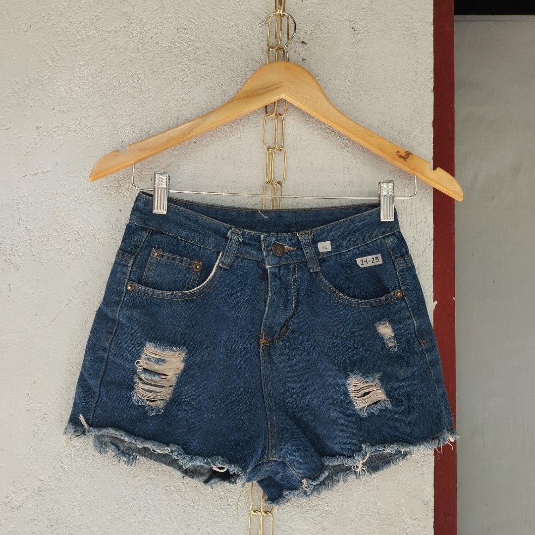 Black Denim Shorts | Size 24-31 (Category: Shorts) located in Plaridel. Submitted by hiddenthreads (Listing ID 1429266779, Image 2). Description: 100 pesos each❗❗ All items are used but in excellent condition. Like new pa yung iba..