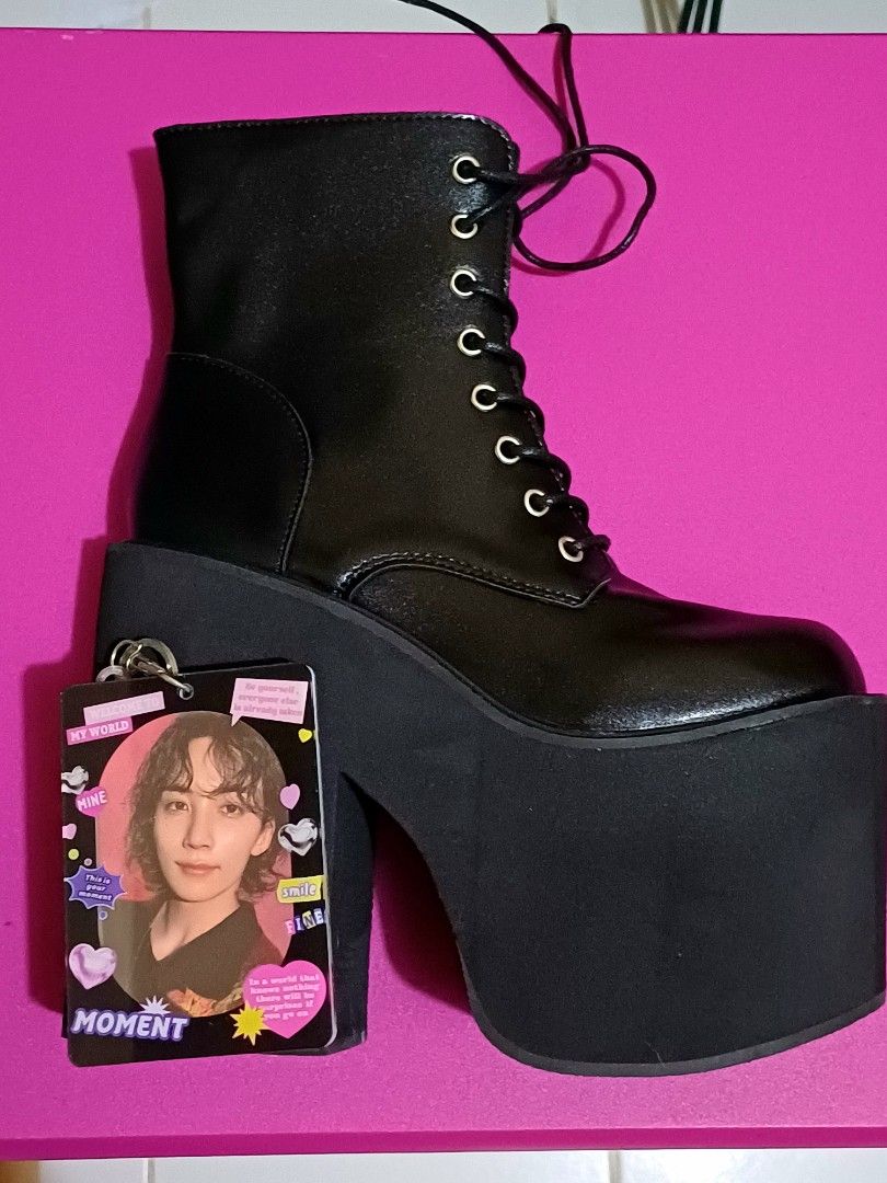 Black Platform Boots 6.6 inches / 17cm (Category: Boots) located in Pasig City. Submitted by rarestar909 (Listing ID 1429316198, Image 1). Description: For rent: 6 inches / 17cm high platform boots perfect for cosplay or concerts 🌟 size: EU 36 / US 5.5 / 230mm Rental fee: Php 450 + P400 refundable security deposit 📍 Pasig, can do SDD within Metro Manila.