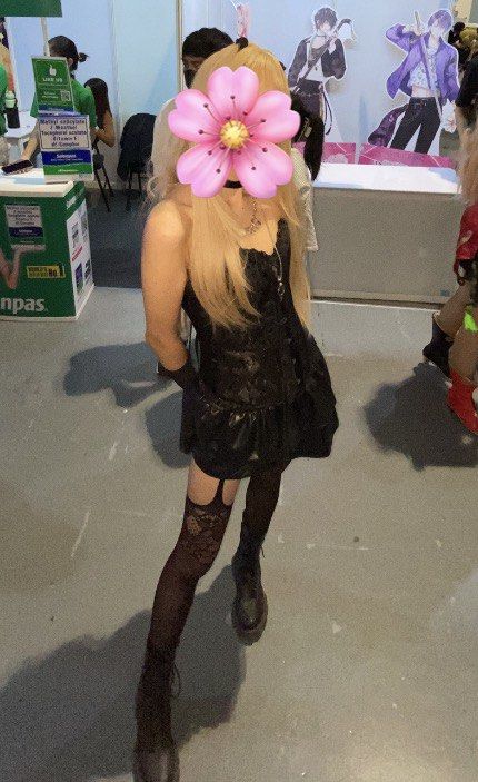 Black PU Leather Mini Skirt (Category: Skirts) located in Cainta. Submitted by cherriesjubiles (Listing ID 1429278194, Image 3). Description: Got this from the 🍊 app, originally for ₱630 Worn once only for my misa amane cosplay. Lost the straps sadly :( Shipping via Lalamove / J&T (shipping cost will be shouldered by the buyer) Can do meetups in SM Megamall / SM East Ortigas.