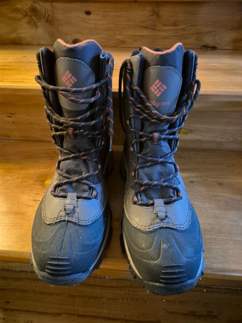 Columbia Men's Winter Boots Size 11 (Category: Boots) located in Davao. Submitted by stuff_you_might_like (Listing ID 1429296523, Image 1). Description: brand new, without box. never used and kept in the shoe rack only. .