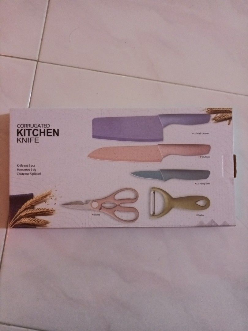 Corrugated Kitchen Knife Set - Brand New