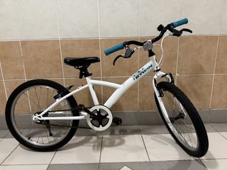 （分類：）位於 。 由 c.bobwu.1 提交（商品編號 1429189040，圖片 1）。簡介： 。