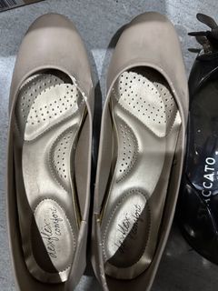 (Category: ) located in . Submitted by shopdockriscloset (Listing ID 1429221843, Image 1). Description: .
