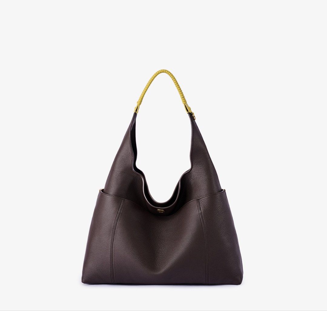 Dissona Hobo bag (Category: Tote Bags) located in Marikina City. Submitted by cessyr (Listing ID 1429333765, Image 1). Description: Bought from Dissona Beijing (with receipt and authenticity cards) .