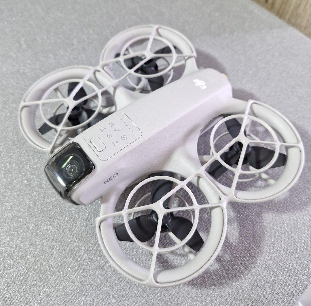 DJI Neo Fly More Combo (Category: Drones) located in Tagaytay City. Submitted by ladyprinceww1984 (Listing ID 1429219465, Image 2). Description: DJI Fly More Combo Used once. Opened to test and try. complete with box. Bought from Kris Shop (Singapore Airlines). October 2024 Feel free to message for inquiries..