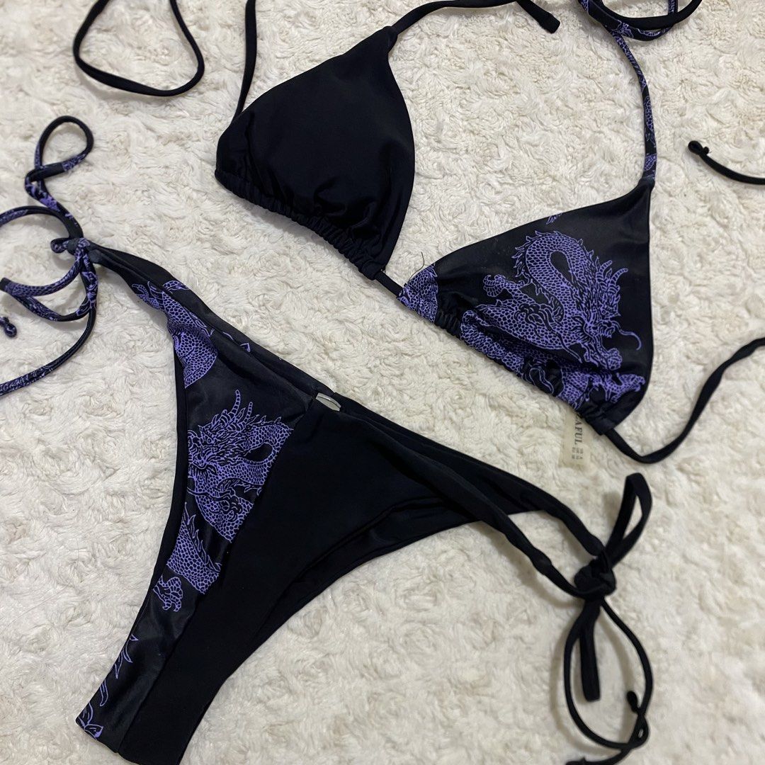 Dragon Print Bikini Set (Category: Bikinis & Swimsuits) located in Balanga. Submitted by cherryblunt (Listing ID 1429314235, Image 2). Description: S-M MOP - GCASH/BANK TRANSFER MOD - J&T EXPRESS ONLY.