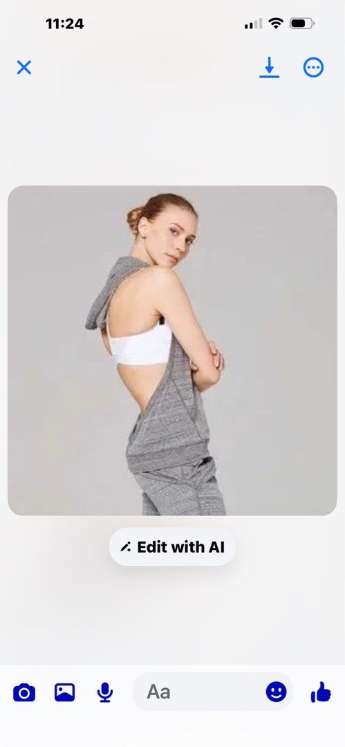 Excellent condition Ivy Park workout topper medium P1,200 (Category: Activewear) located in Muntinlupa City. Submitted by shophen (Listing ID 1429189223, Image 3). Description: .