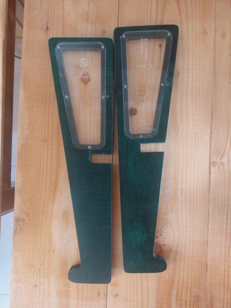 Exploratory Projects Laptop Stand (Category: Laptop Bags & Sleeves) located in Baguio. Submitted by kaipldn (Listing ID 1429230428, Image 3). Description: Exploratory Projects Laptop Stand -Lightly used -Color is still vibrant -Small scratch on one acrylic panel (see last photo).