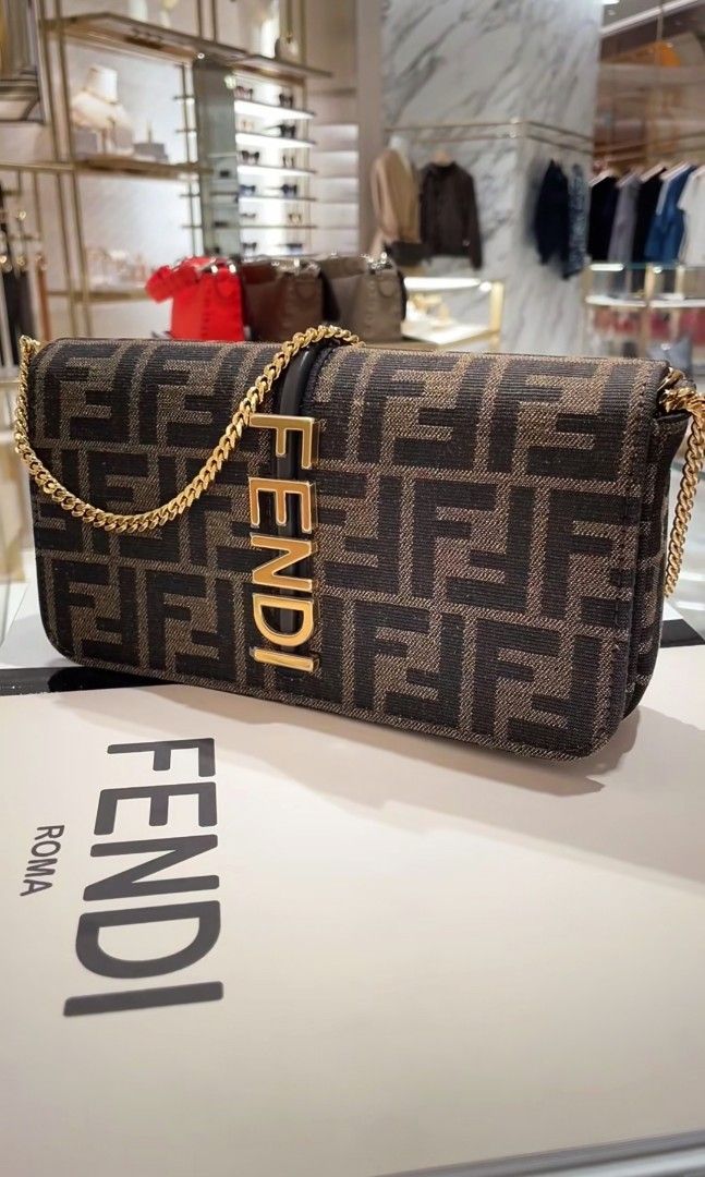 Fendi wallet on chain (PRE ORDER) (Category: Luxury Bags & Wallets) located in Las Pinas. Submitted by glamdustph (Listing ID 1429286191, Image 1). Description: STAFF SALE 1PC ONLY 💯 authentic retail price 92,000 at least 25k dp 3rd to 4th week eda via air plus loc sf thank you.