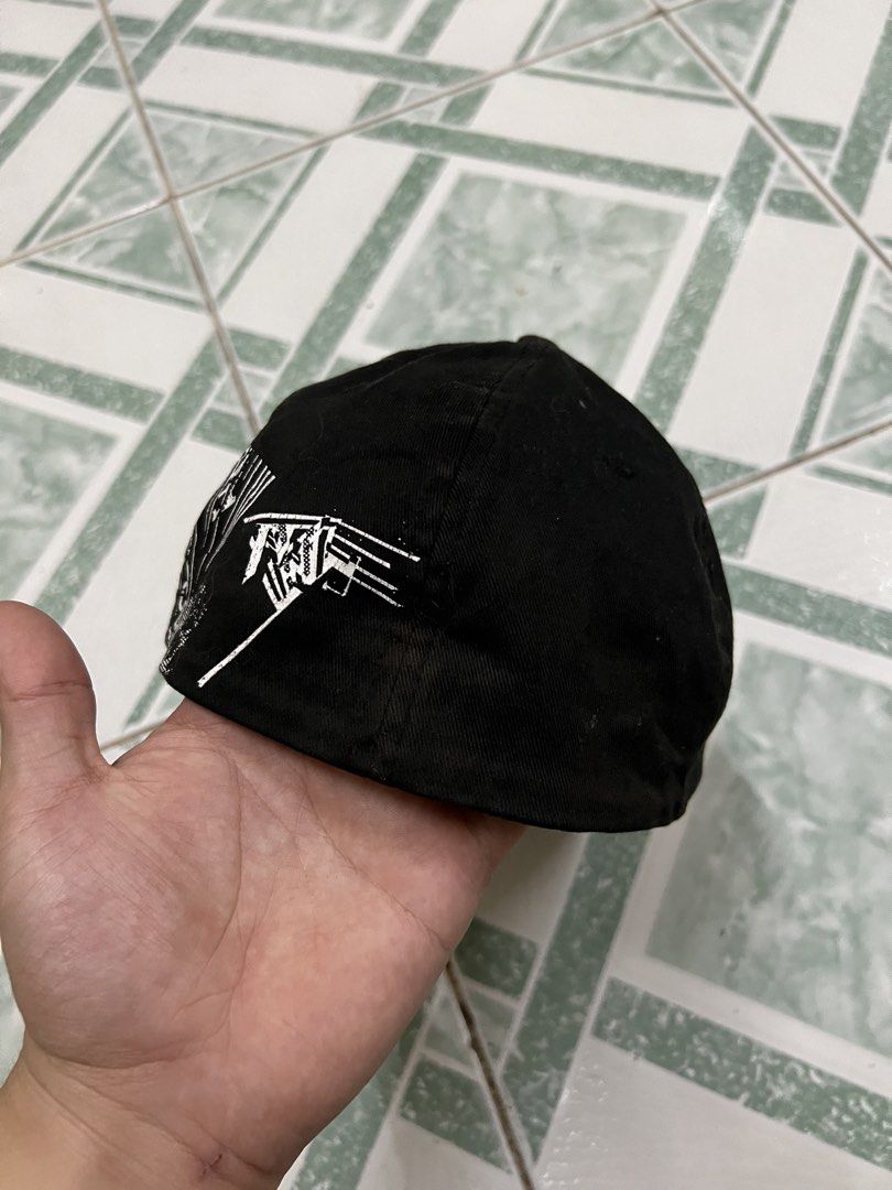 Fox Racing flex fit cap (Category: Caps & Hats) located in Manila. Submitted by tripnimichael (Listing ID 1429289846, Image 2). Description: 7 1/4 fit Color 8.5/10 Condition 9/10 No issue.