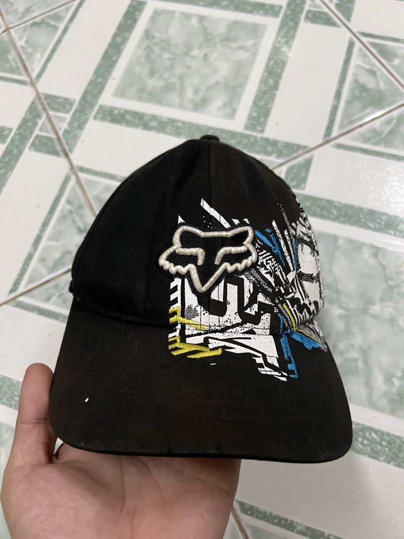 Fox Racing flex fit cap (Category: Caps & Hats) located in Manila. Submitted by tripnimichael (Listing ID 1429289846, Image 3). Description: 7 1/4 fit Color 8.5/10 Condition 9/10 No issue.