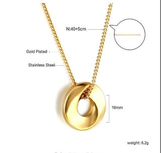 (Category: ) located in . Submitted by rehavenwardrobe (Listing ID 1429235951, Image 1). Description: .