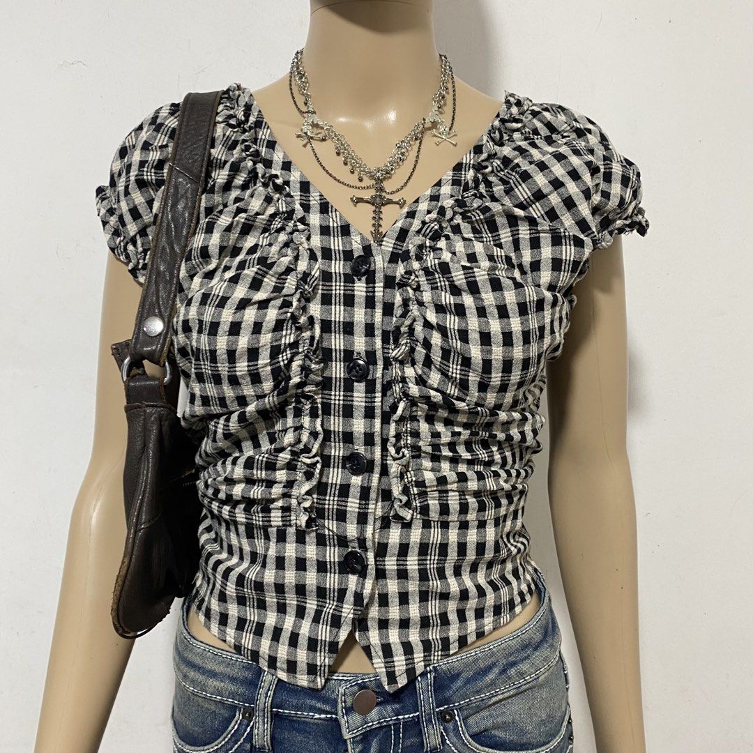 Gingham Ruffle Milkmaid Buttoned Top Y2k (Category: Blouses) located in Balanga. Submitted by cherryblunt (Listing ID 1429316806, Image 1). Description: ⬇️ S-M -garterized measurements (laid flat) pit to pit- 18” length- 20” MOP- GCASH/BANK TRANSFER MOD- J&T EXPRESS ONLY.