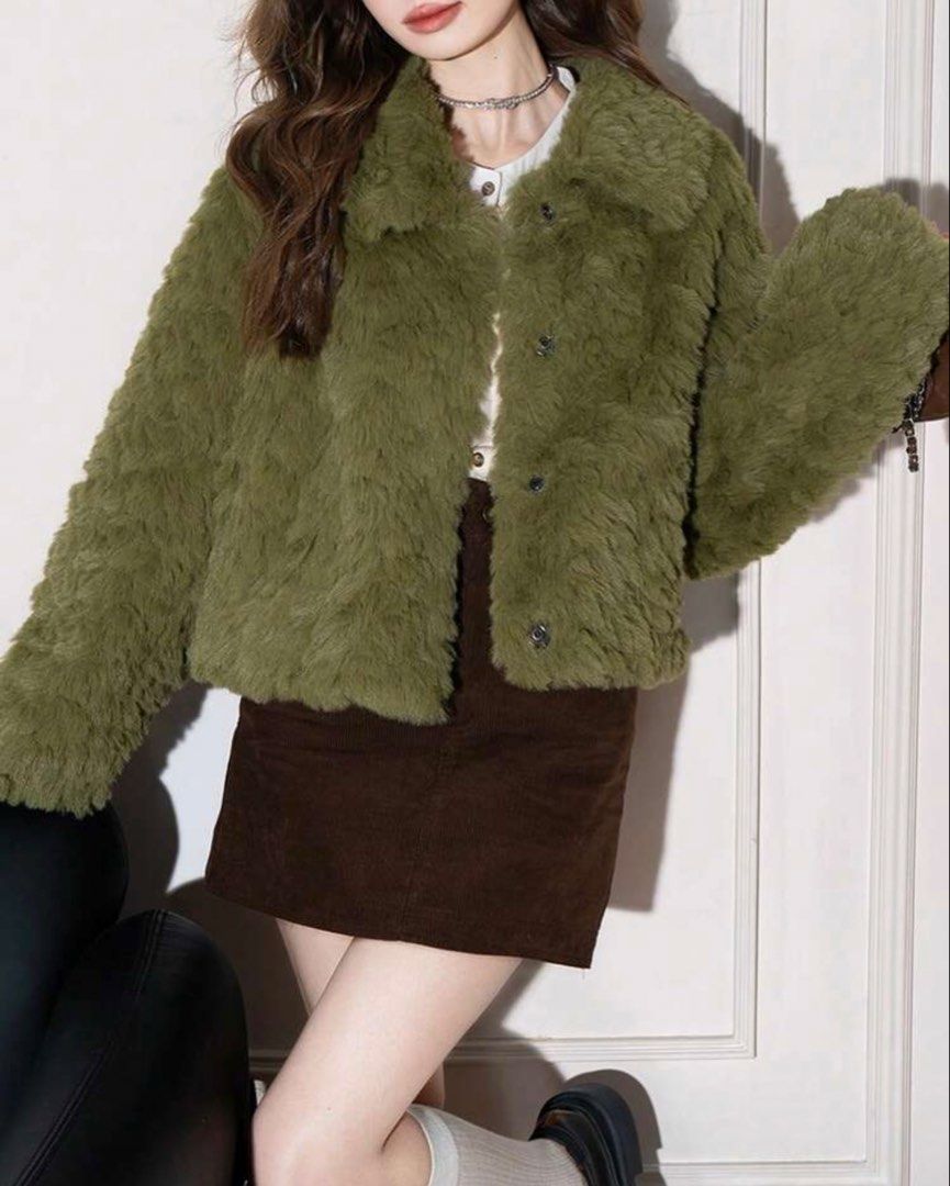 Green Faux Lamb Fur Jacket (Category: Coats, Jackets and Outerwear) located in Quezon City. Submitted by carminaaramos (Listing ID 1429325298, Image 1). Description: Brand: SHEIN Alicedudu Worn once in Tokyo, Japan 🇯🇵 Condition: Can pass as brand new Notes: Comfortable, Very Warm & Fashionable Original Price: P1,535 (SOLD OUT FROM SHEIN) Selling for: P900 (❌ NO to lowballers).
