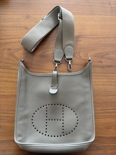 (Category: ) located in . Submitted by bageholic (Listing ID 1429270444, Image 1). Description: .