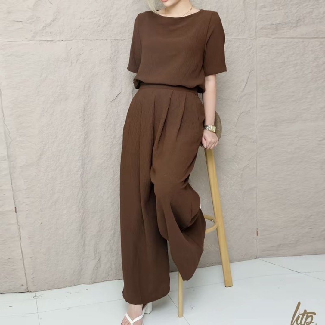 HTP Airflow Crinkle Coords / 2XL / Choco Brown (Category: Sets or Coordinates) located in Quezon City. Submitted by ong.sjane (Listing ID 1429180509, Image 1). Description: SRP ₱990.