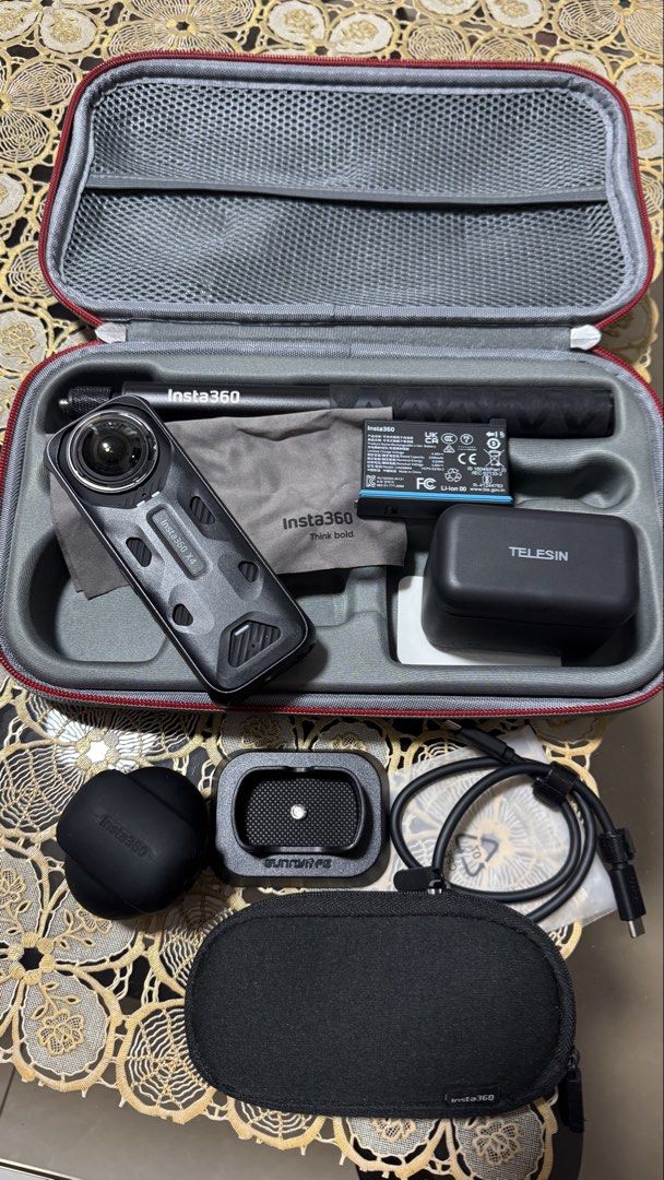 Insta360 X4 Standard Bundle with freebies (Category: Cameras) located in Quezon City. Submitted by biancxy (Listing ID 1429184753, Image 1). Description: Insta360 X4 with standard lens guard and thermo grip cover X4 battery X4 Lens cap 114cm invisible selfie stick 256gb memory card USB C to C cable Lens cloth Protective pouch Tempered glass installed aMagisn carrying case Telesin 2-slot charger with card storage Sunnylife Desktop stand base stabi