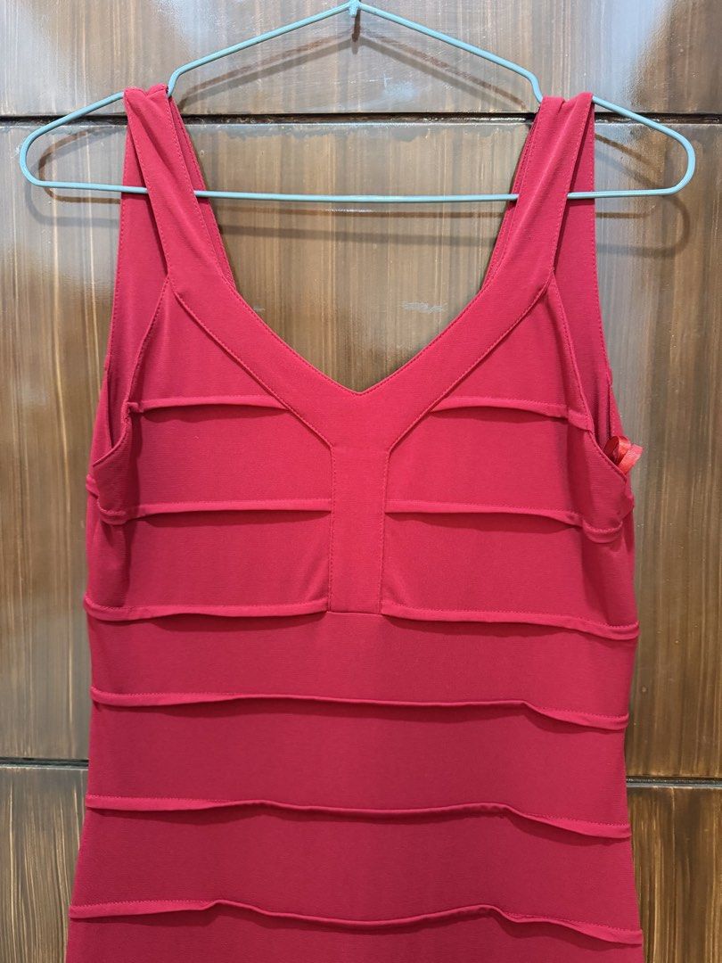 Karimadon Red Sleeveless Dress (Category: Dresses) located in Marikina City. Submitted by ukayshopping (Listing ID 1429177475, Image 2). Description: Karimadon Red Long Dress Mermaid Tail Bottom Used few times. Pick up or lalamove Marikina.