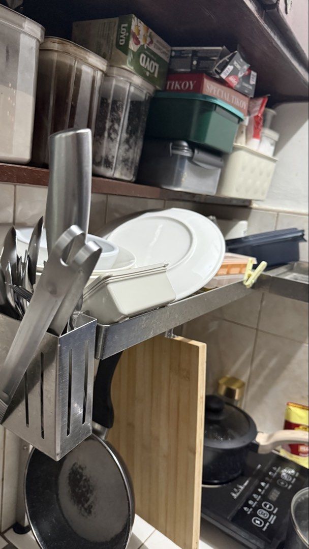KEVE 304 STAINLESS STEEL DISH RACK (Category: Food Organization & Storage) located in Manila. Submitted by rreevveess (Listing ID 1429304227, Image 3). Description: KEVE 304 Stainless Steel Dish Rack Over The Sink Dish Drainer Rack Stainless Kitchen Rack Organizer Bought last May 21, 2025 (1,095) Used Condition 7/10 Issue: Kalawang sign of usage. .