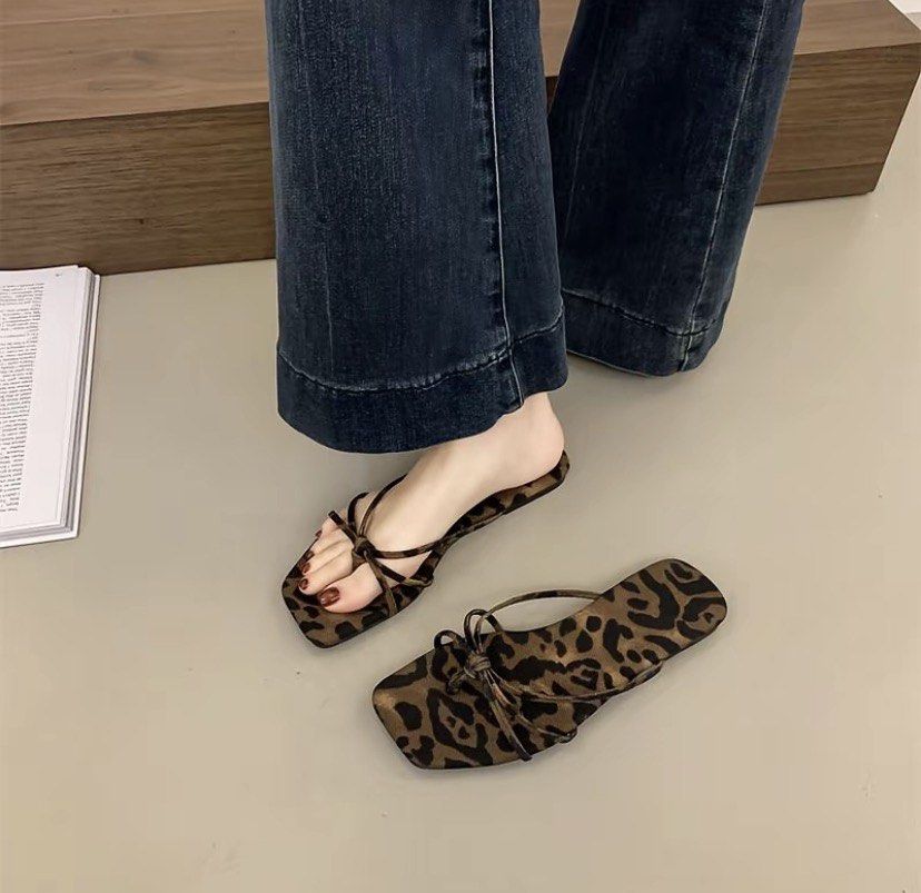 Leopard Print Square Toe Sandals (Category: Flats & Sandals) located in Muntinlupa City. Submitted by lizadc11 (Listing ID 1429330364, Image 1). Description: .