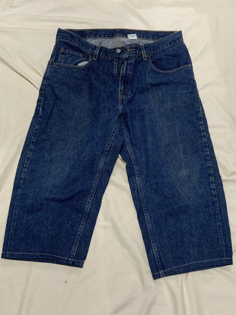 levi's 569 loose fit husky (Category: Jeans) located in Quezon City. Submitted by selfhaul (Listing ID 1429266346, Image 1). Description: waist: 86.5 cm hips: 104cm length: 71cm.