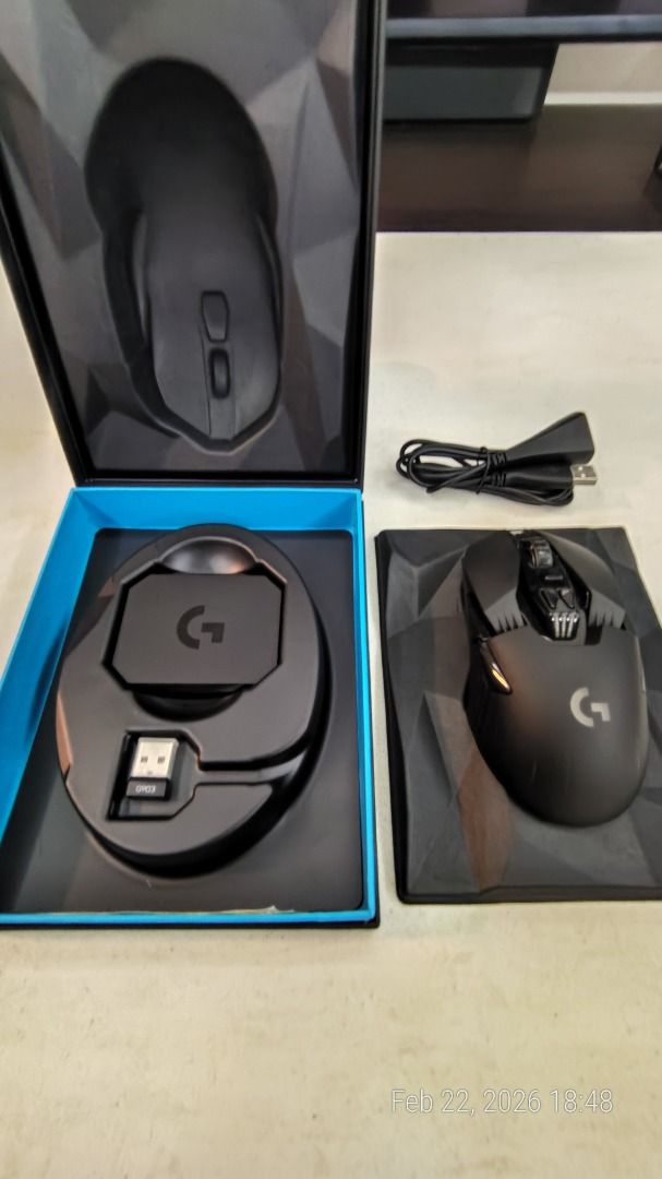 Gaming Mouse for sale Logitech G903 Wireless (Category: Mouse & Mousepads) located in Caloocan City. Submitted by imkutak (Listing ID 1429287526, Image 3). Description: FOR SALE Logitech G903 Lightspeed Hero Wireless Gaming Mouse - Kindly check online for specs and features - seldom used NOTE: - Working condition - No warranty - Check, Test. Inspect thoroughly before you confirm purchase. Location: Bagong Barrio West, Caloocan Near BIR Edsa, Calo