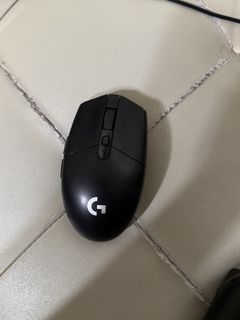 Logitech Mouse439995814055792640