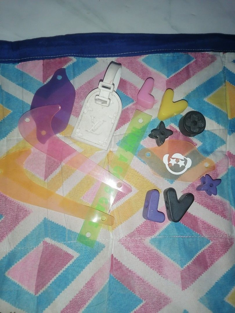 Louis Vuitton Charms and Accessories (Category: Luxury Accessories) located in Manila. Submitted by kyliejelly22328 (Listing ID 1429224404, Image 2). Description: Louise vuitton charms and accessories mix with nike.