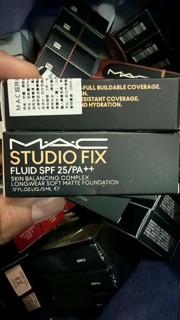 MAC Studio Fix Fluid SPF 25/PA++ Foundation (Category: Makeup) located in Pugo. Submitted by abshopfinity (Listing ID 1429219093, Image 1). Description: MAC Studio Fix Fluid SPF 25/PA++ foundation. It provides full buildable coverage, is resistant, and offers hydration. It is a longwear, soft matte foundation with a skin balancing complex. The size is 17 FL.OZ/5ml..